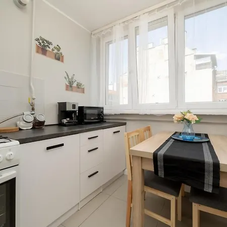 Spacious 2-bedroom In By Rent Like Apartmán *