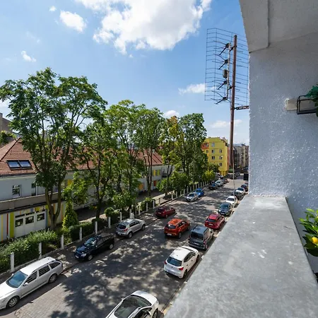 Spacious 2-bedroom In By Rent Like Vratislav