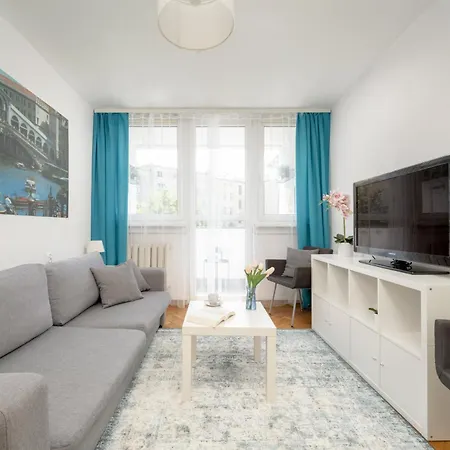 Spacious 2-bedroom In By Rent Like * Vratislav